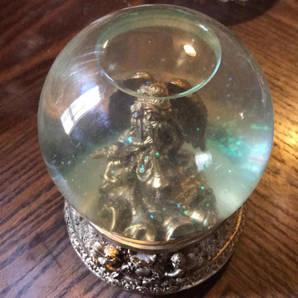 Vintage snow globe